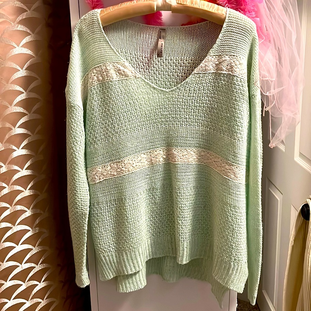 Entro mint green oversized sweater Size S